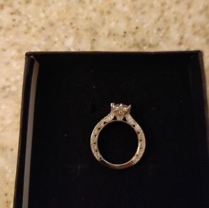 Beautiful silver vintage white sapphire ring
